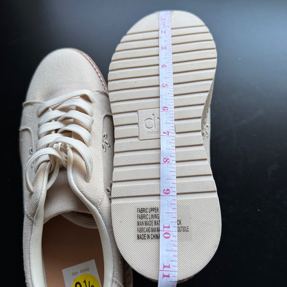 Dolce Vita Women's BRIN Lace-Up Floral Embroidered Platform Sneaker Size 9.5 - Picture 11 of 12